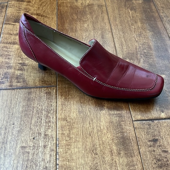 NWT Preview International Pump kitten low Heel burgundy Slip on Shoes Size 8M - Picture 6 of 11